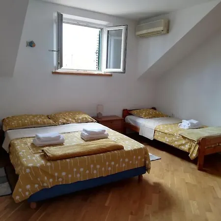 Apartment Center Rosita
